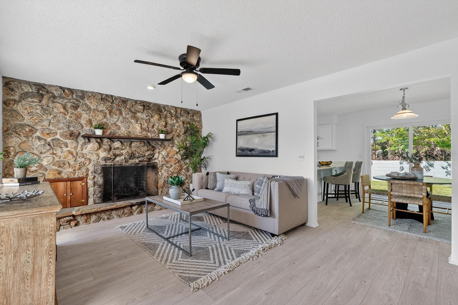 WILLOW RUN UNIT 01 - Residential