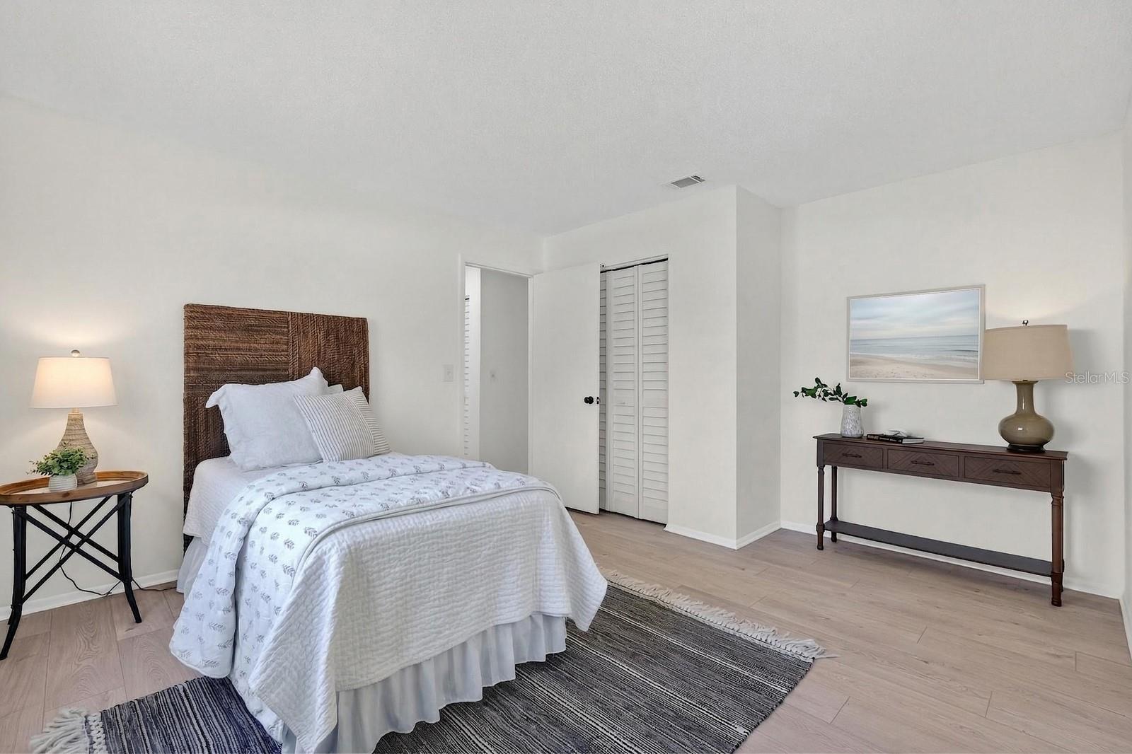 WILLOW RUN UNIT 01 - Residential