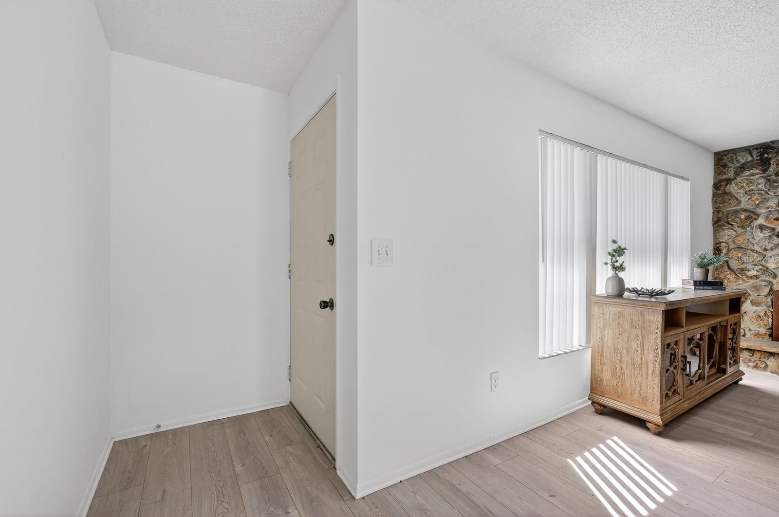 WILLOW RUN UNIT 01 - Residential