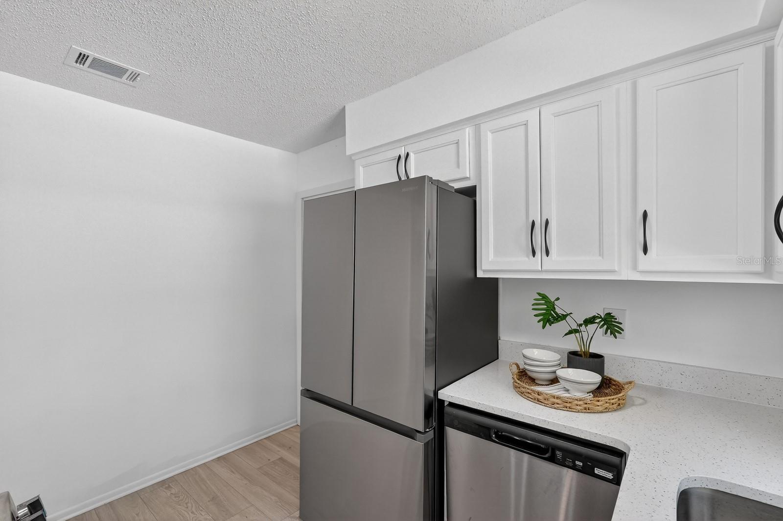 WILLOW RUN UNIT 01 - Residential