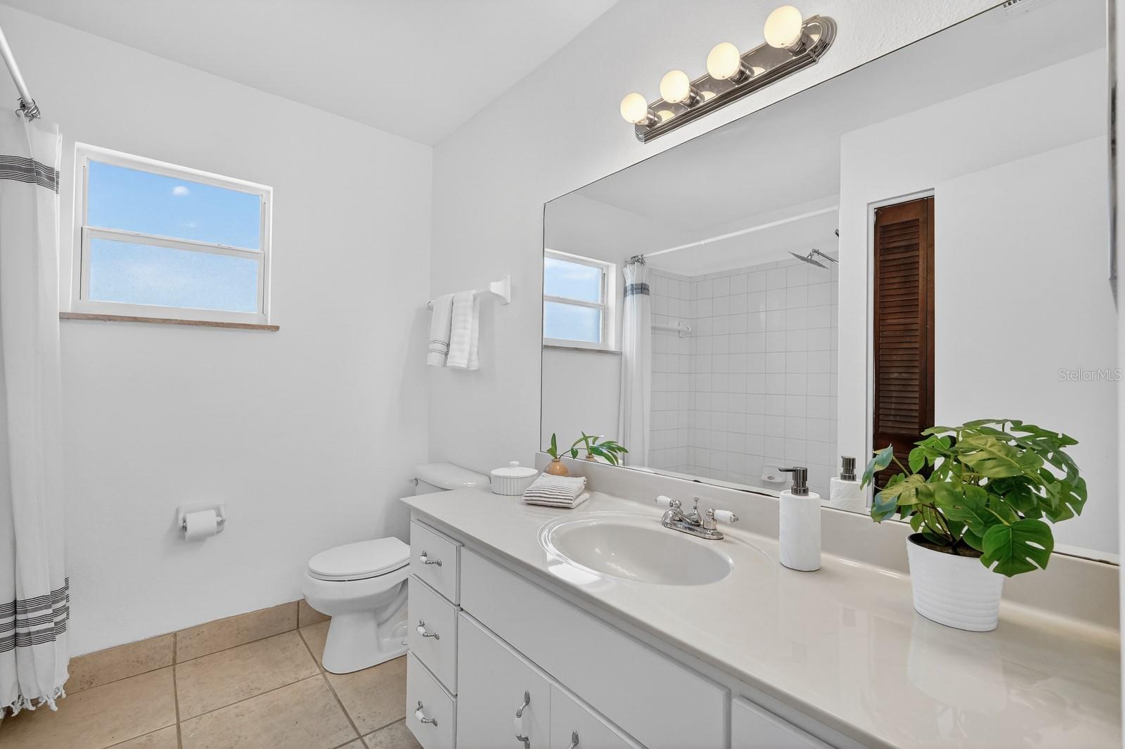 WILLOW RUN UNIT 01 - Residential