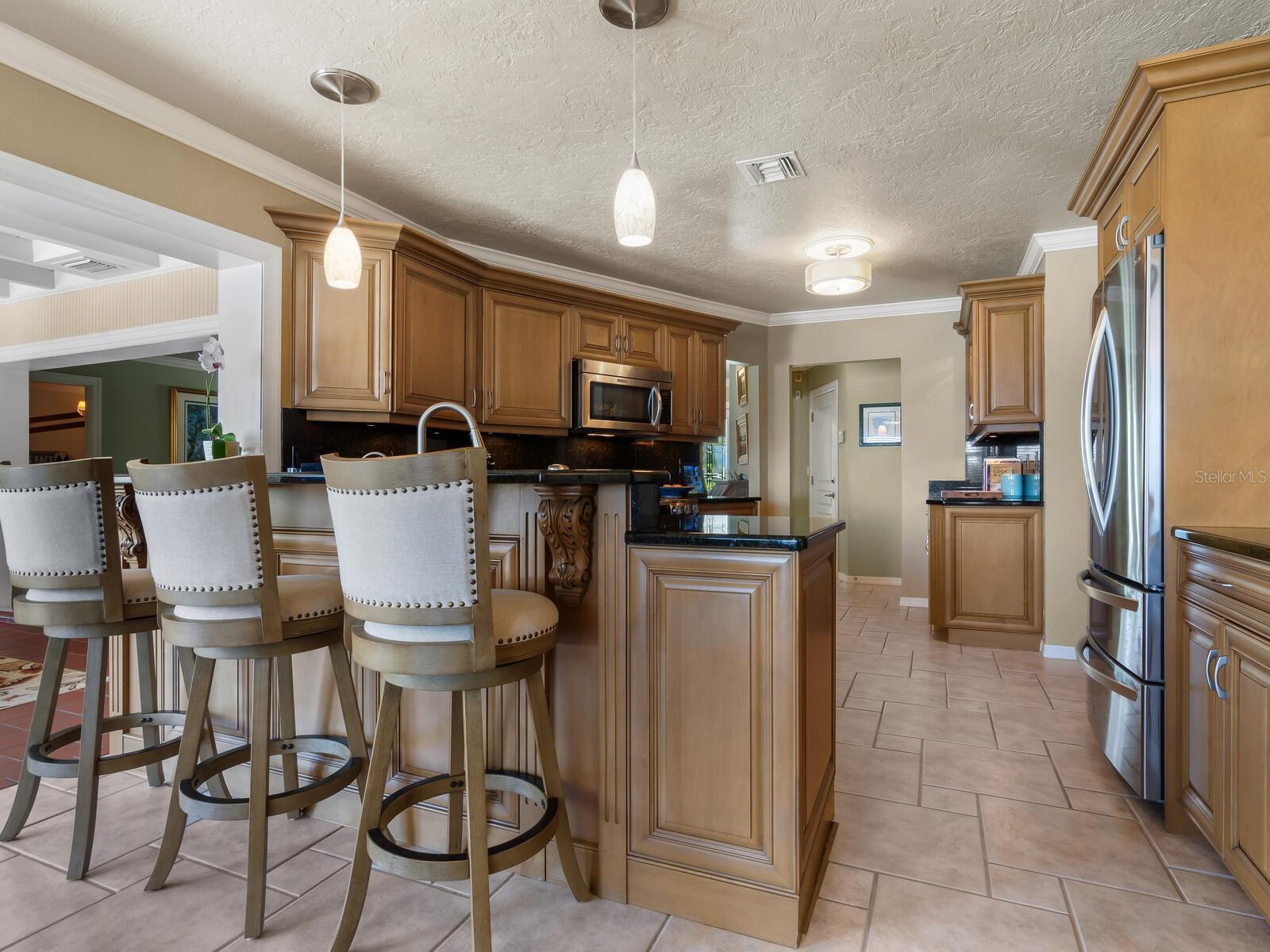 SOUTHPOINTE SHORES - Residential