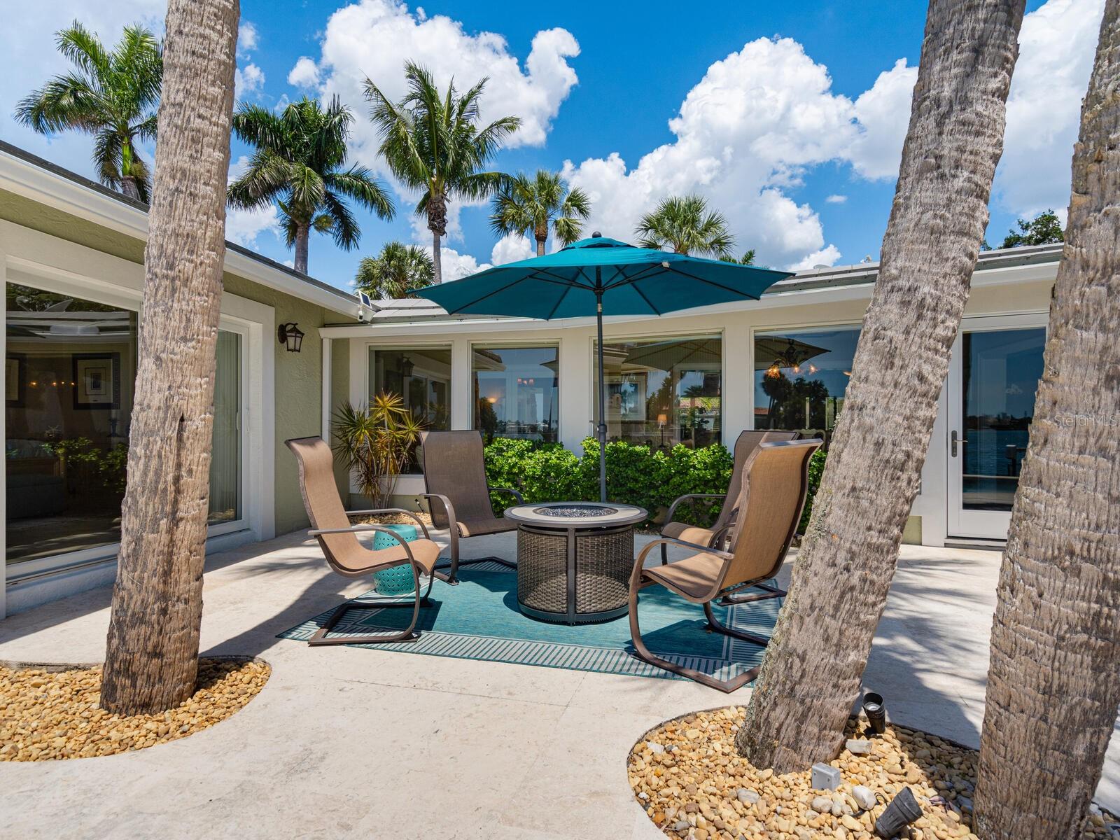 SOUTHPOINTE SHORES - Residential