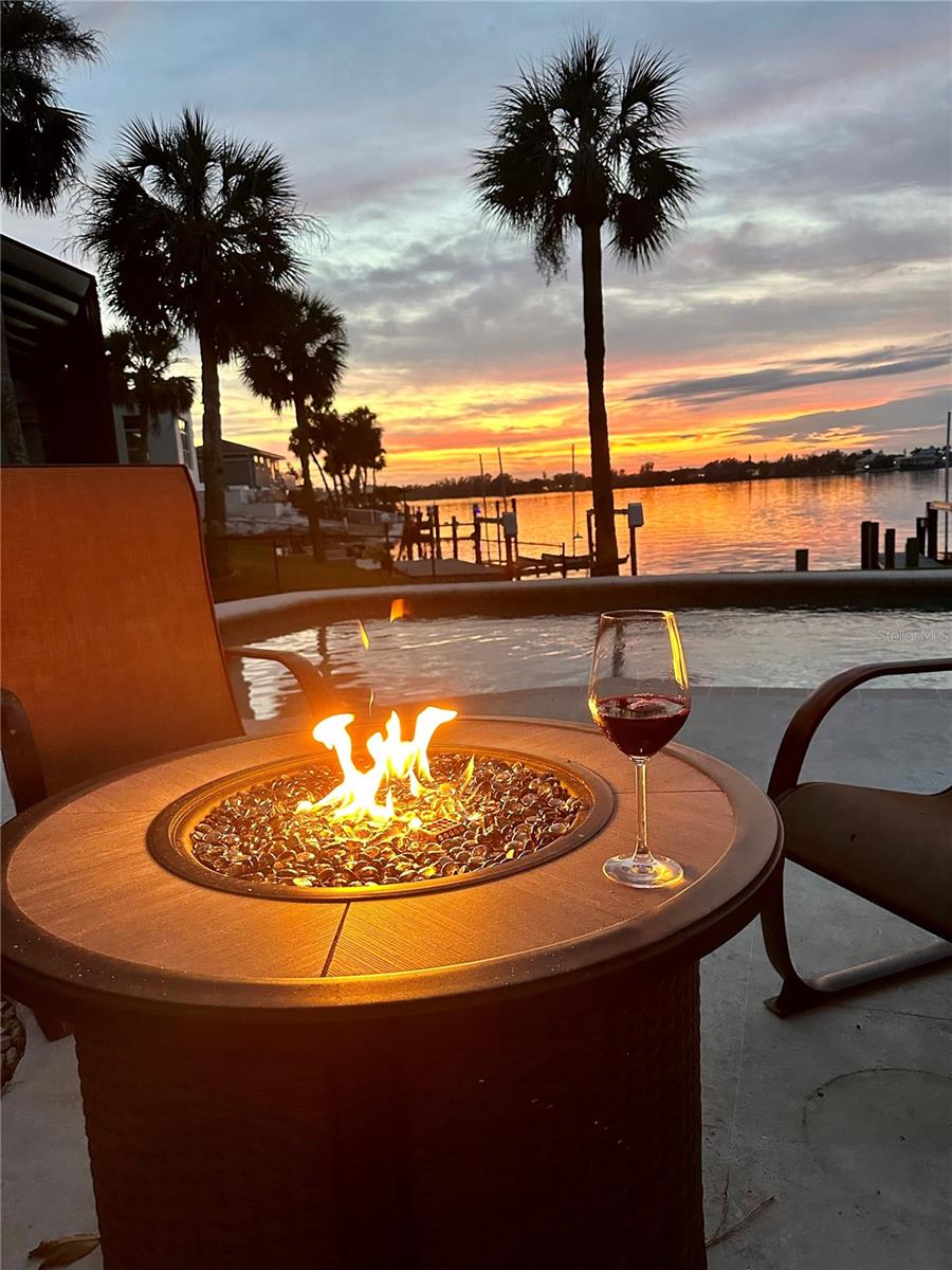 SOUTHPOINTE SHORES - Residential