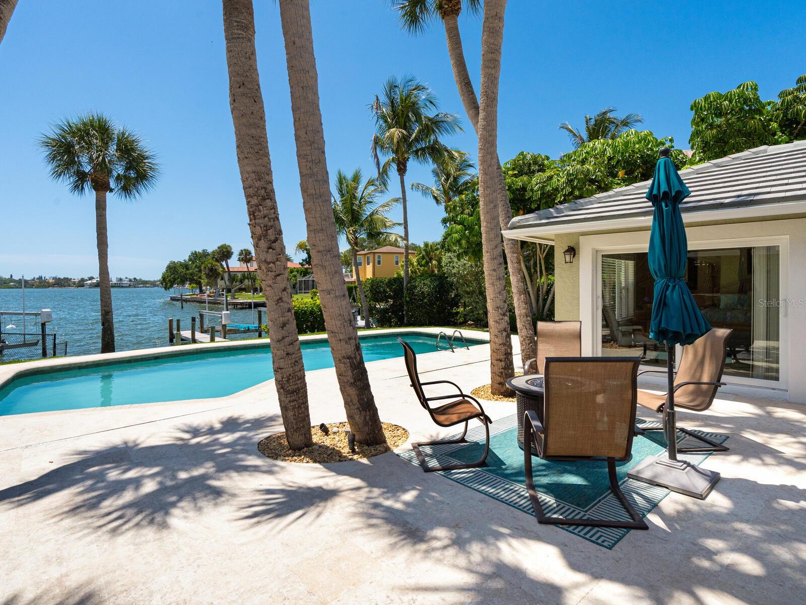 SOUTHPOINTE SHORES - Residential