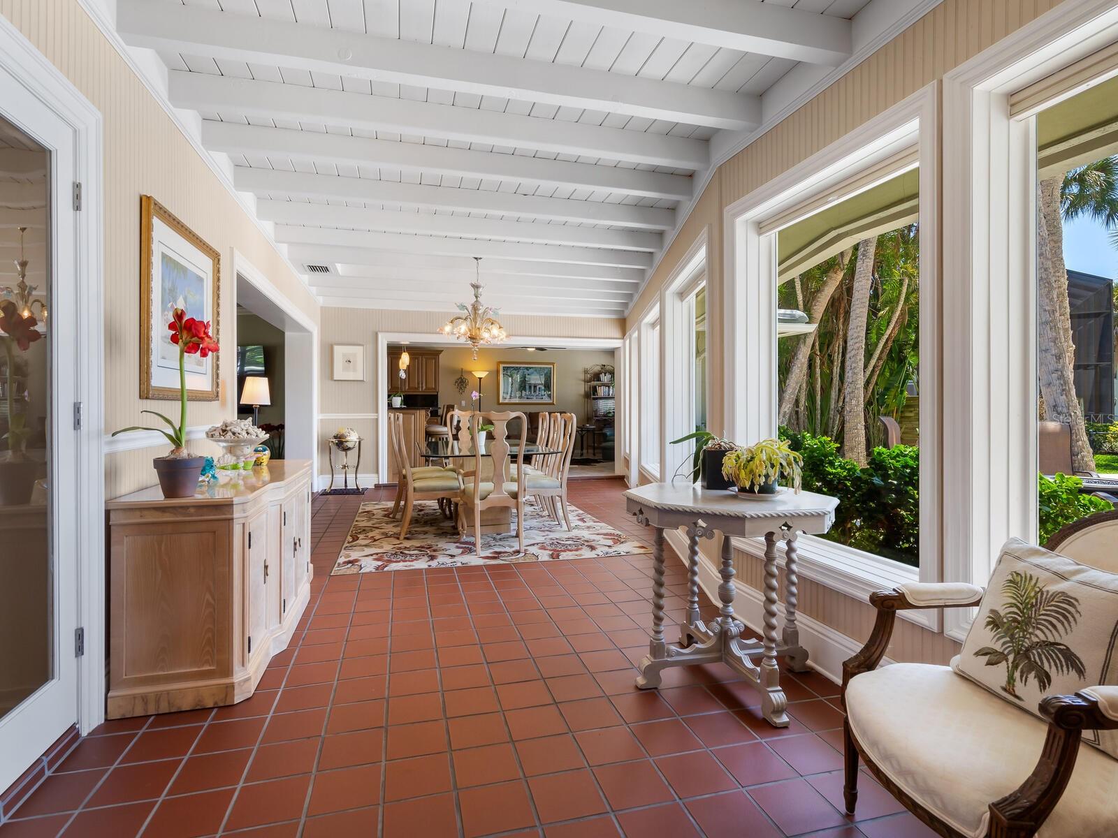 SOUTHPOINTE SHORES - Residential