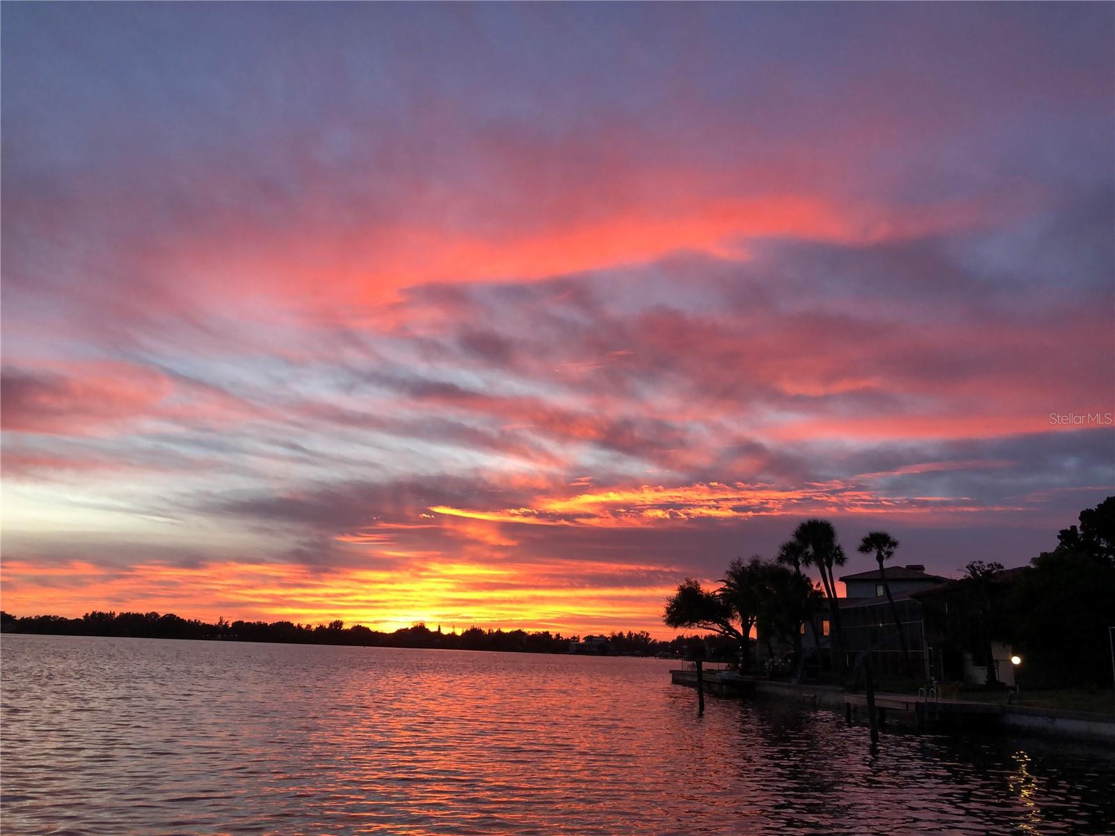 SOUTHPOINTE SHORES - Residential