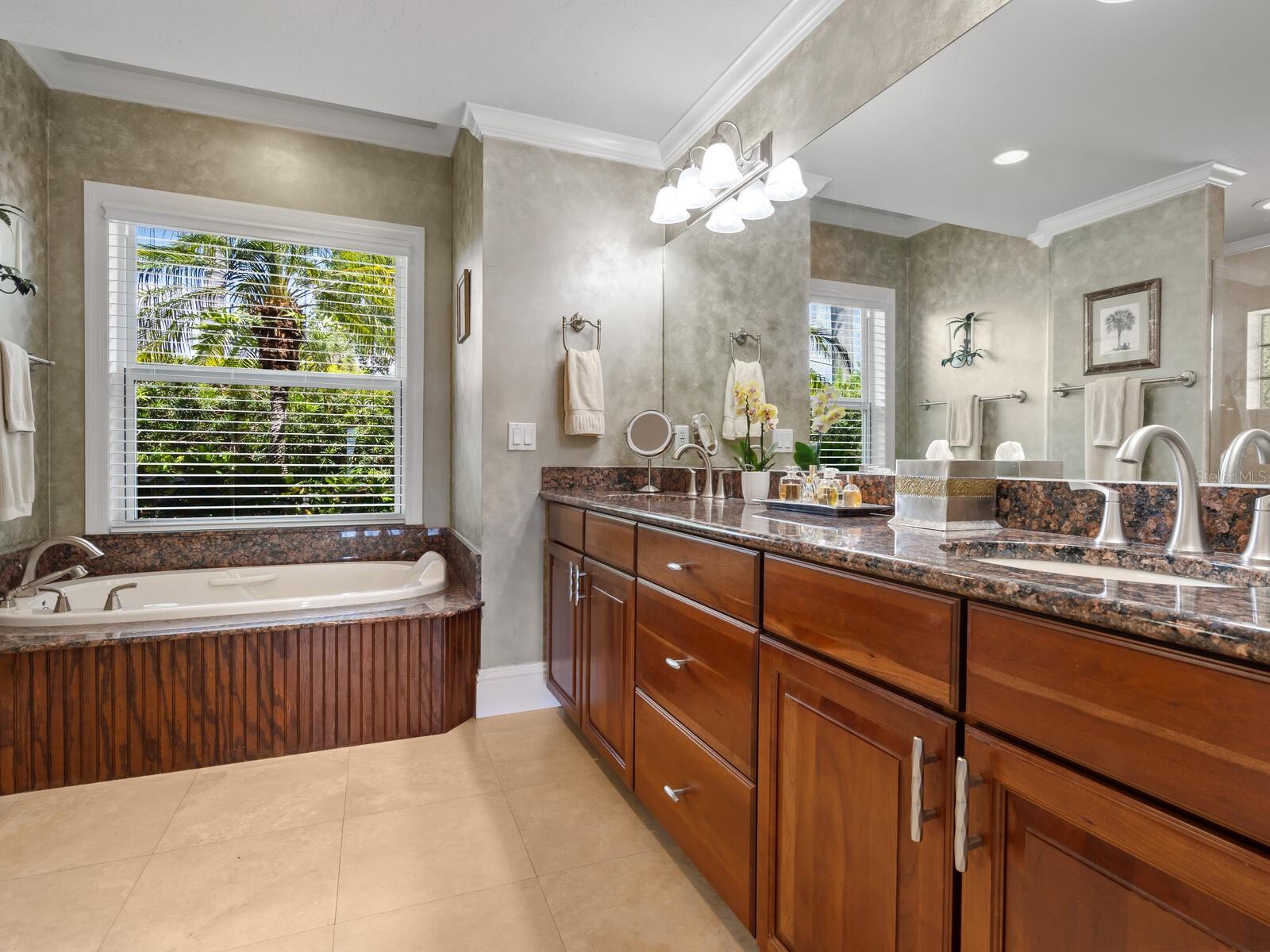 SOUTHPOINTE SHORES - Residential