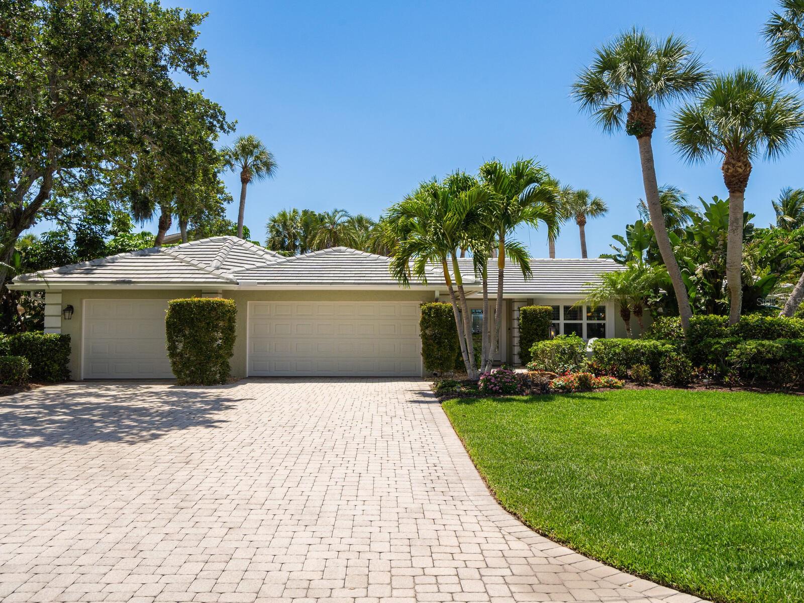 SOUTHPOINTE SHORES - Residential