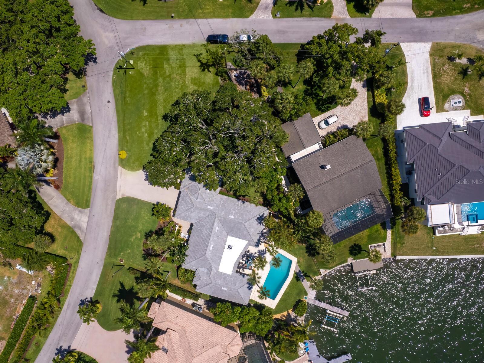 SOUTHPOINTE SHORES - Residential