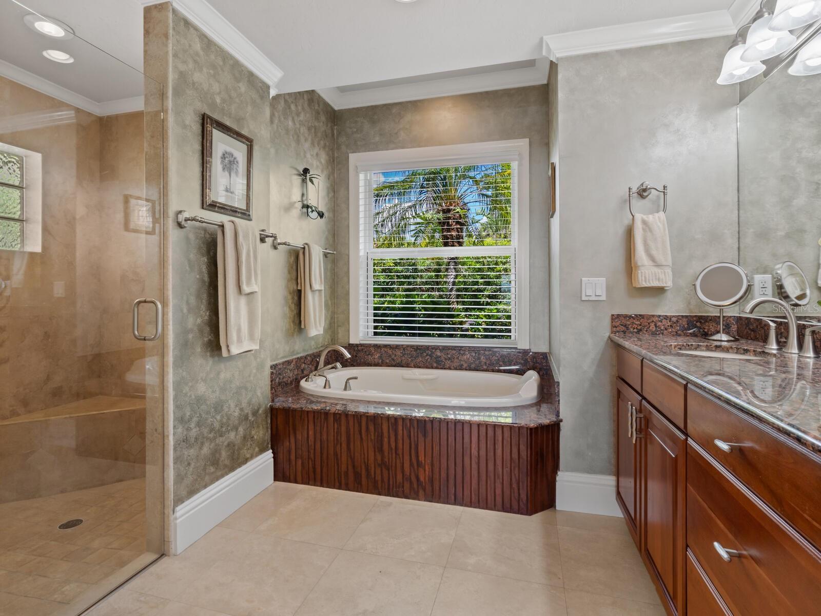 SOUTHPOINTE SHORES - Residential