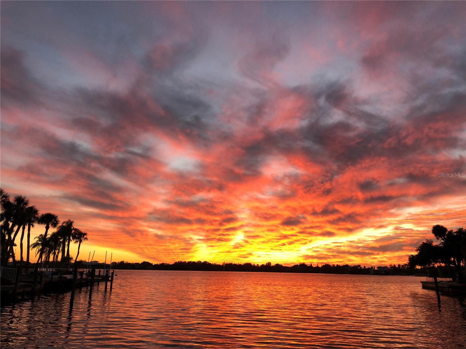 SOUTHPOINTE SHORES - Residential