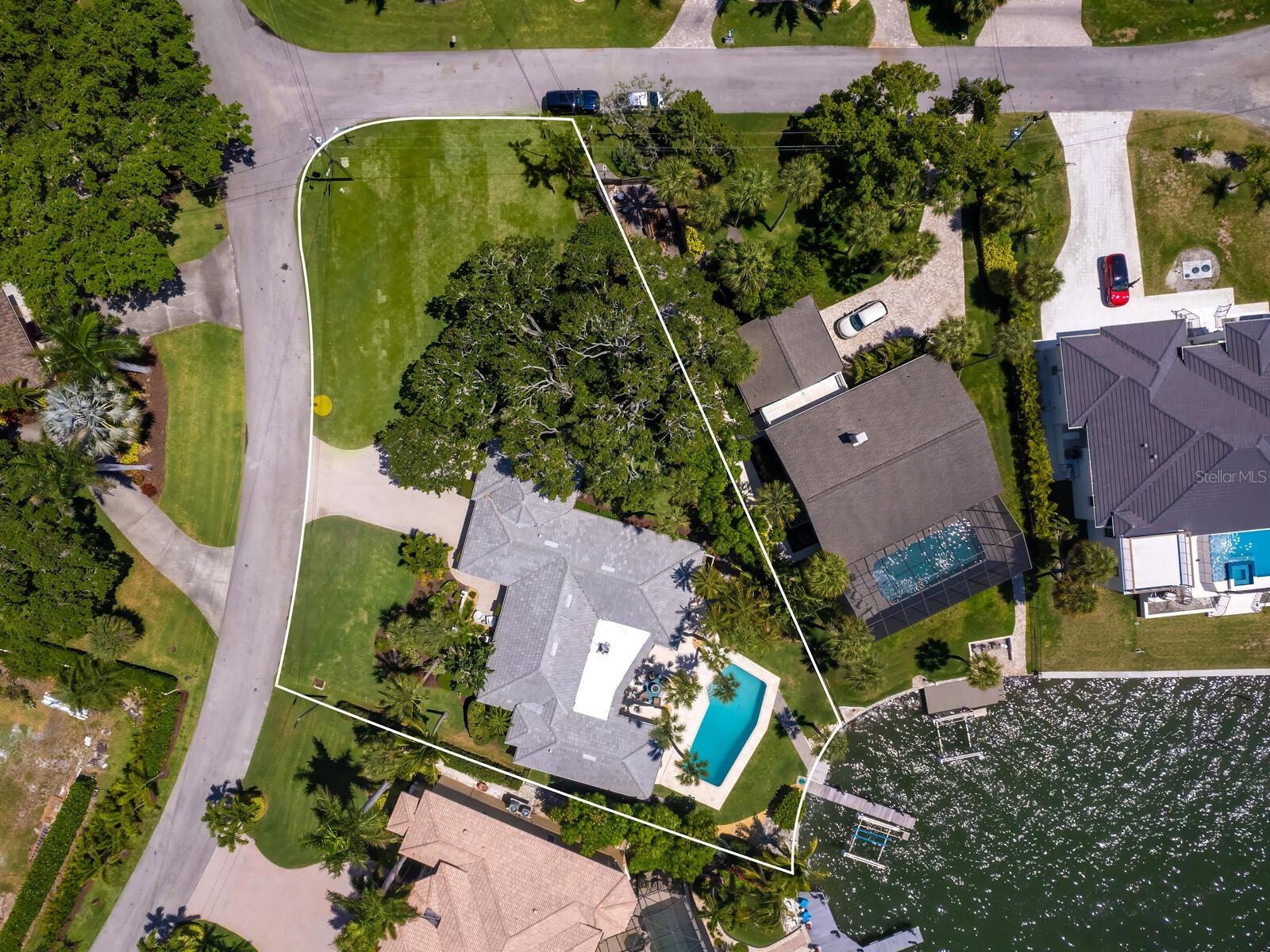 7614 PENINSULAR DRIVE