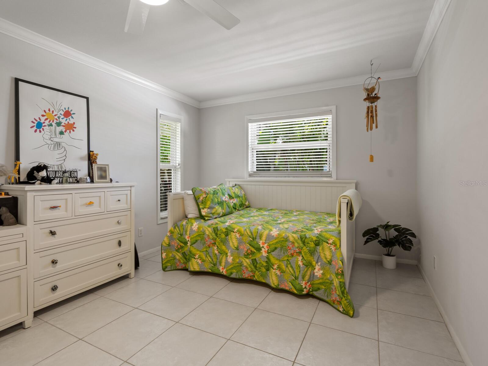 SOUTHPOINTE SHORES - Residential