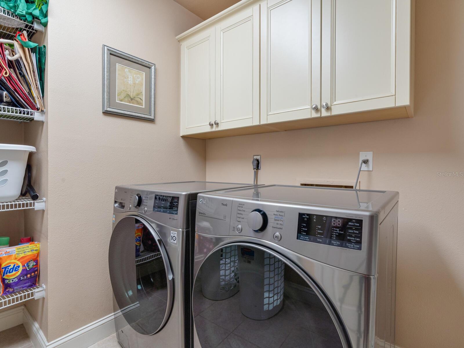 SOUTHPOINTE SHORES - Residential