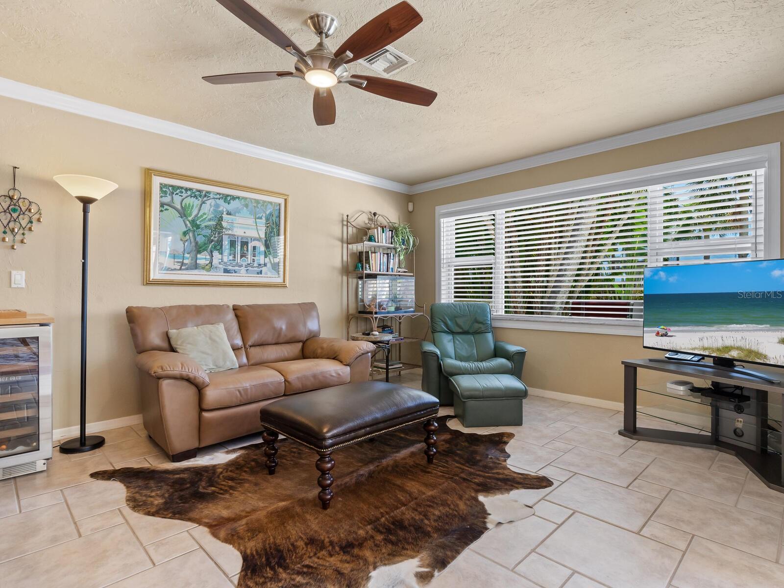 SOUTHPOINTE SHORES - Residential