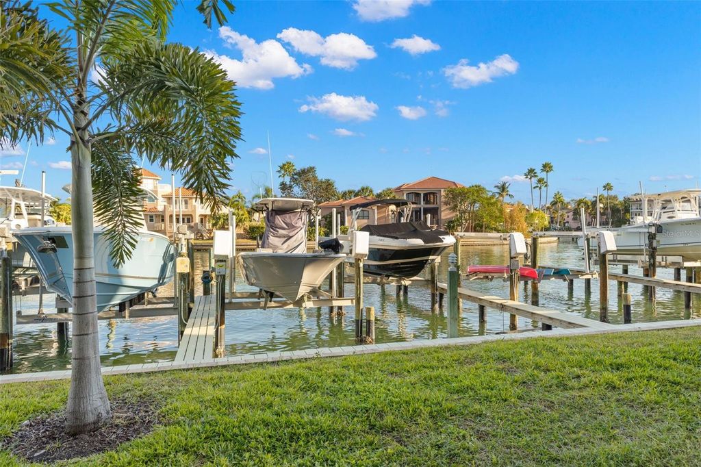 Photo of 343 Madeira Circle, St Petersburg, FL 33715 (MLS # TB8449216)