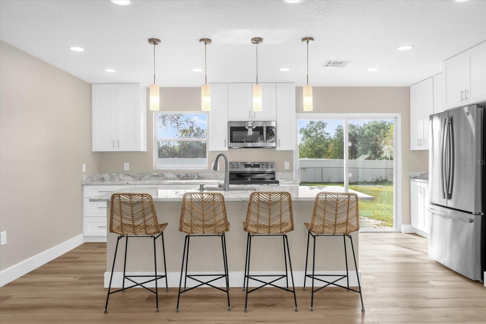 HOLIDAY HGTS - Residential