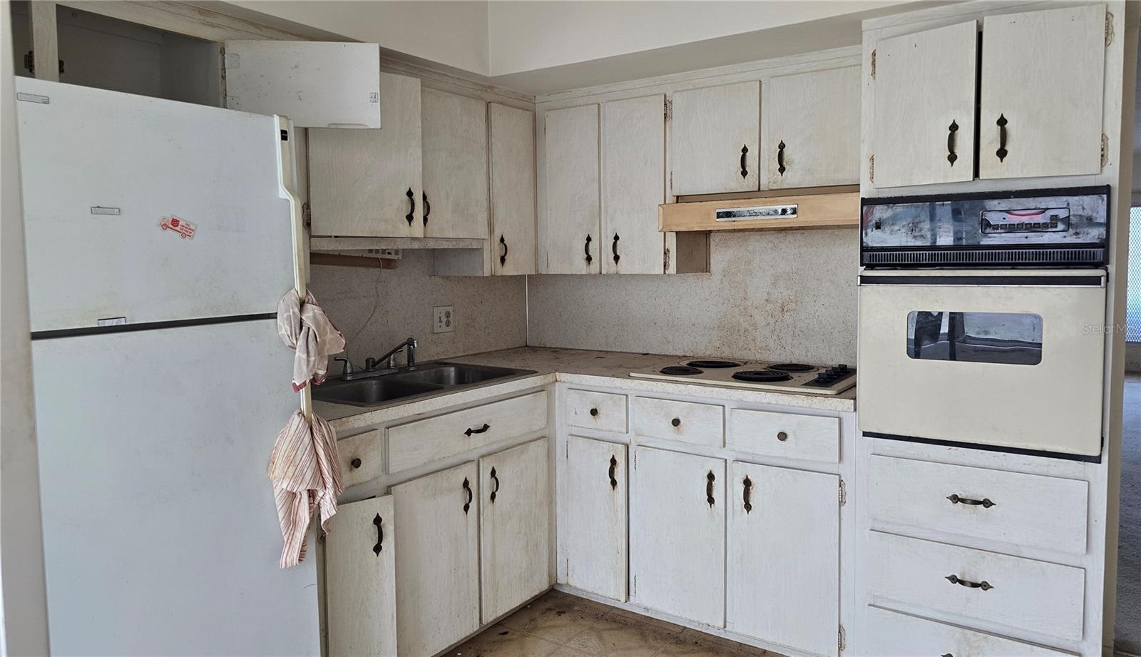 ON TOP OF THE WORLD - Residential