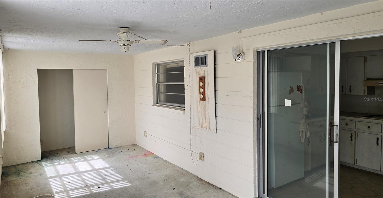 ON TOP OF THE WORLD - Residential