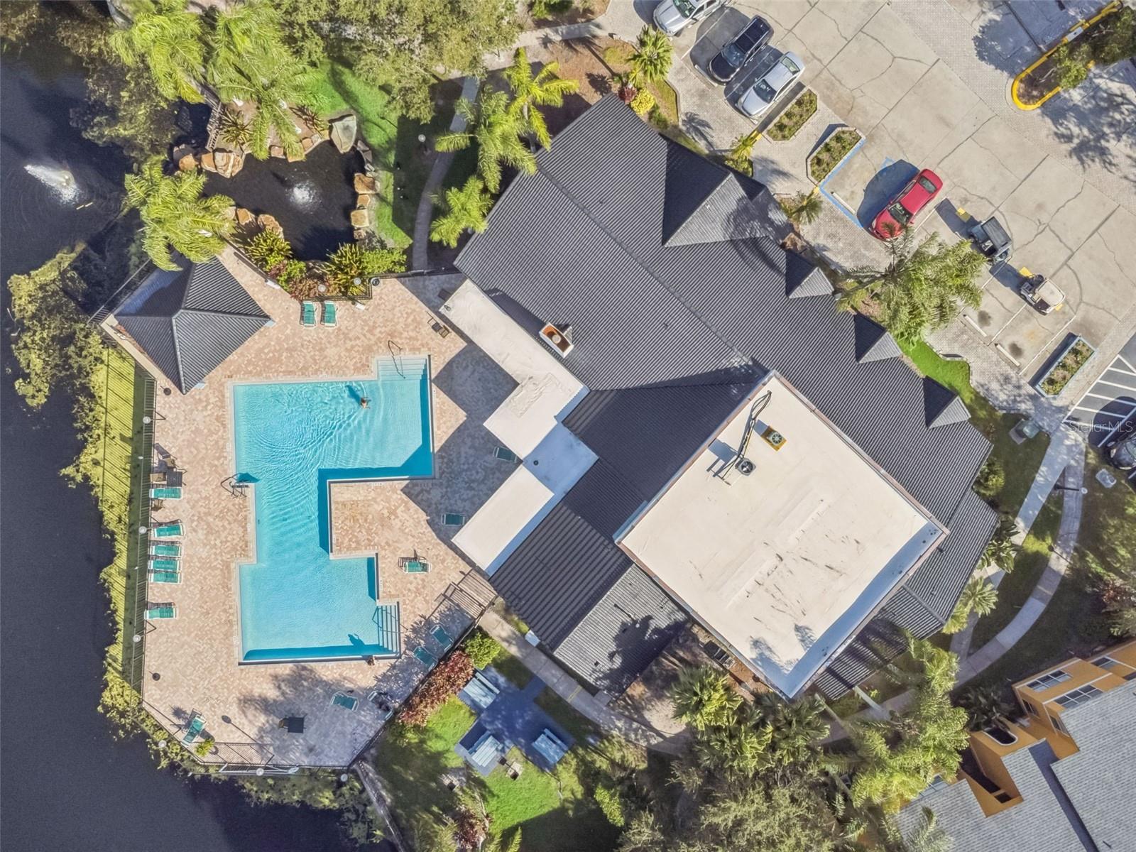 VENETIAN PLACE - Residential