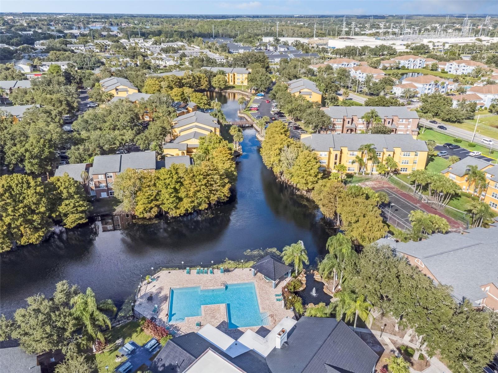 VENETIAN PLACE - Residential