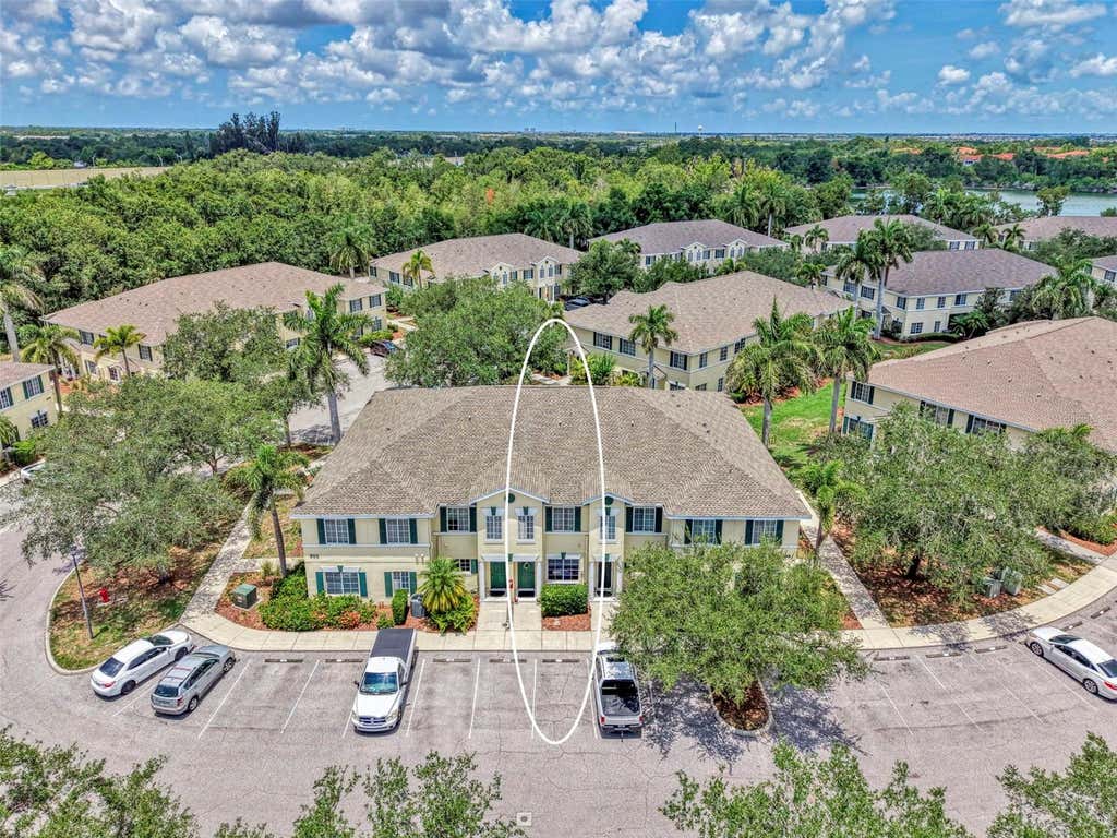 Photo of 305 Cape Harbour Loop #104, Bradenton, FL 34212 (MLS # A4697955)