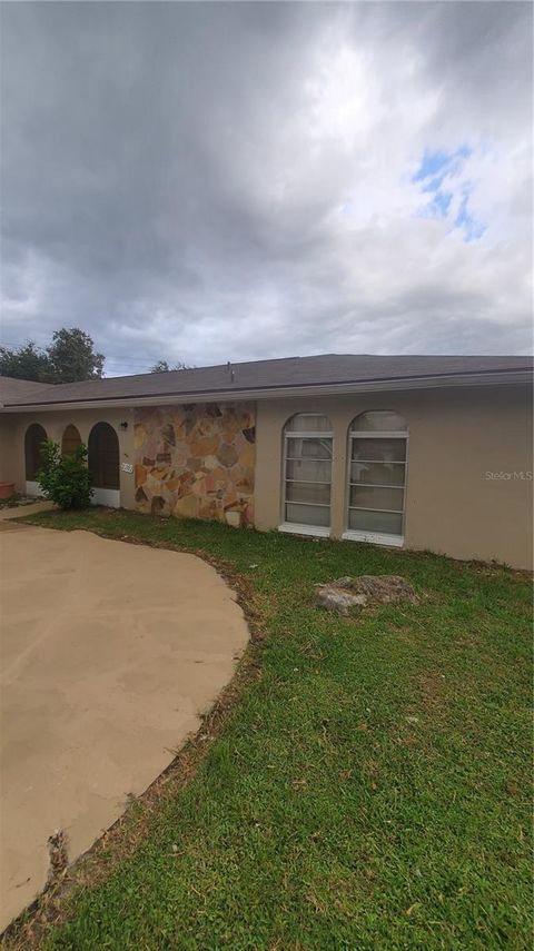 23102 MACLELLAN AVENUE PORT CHARLOTTE FL 33980