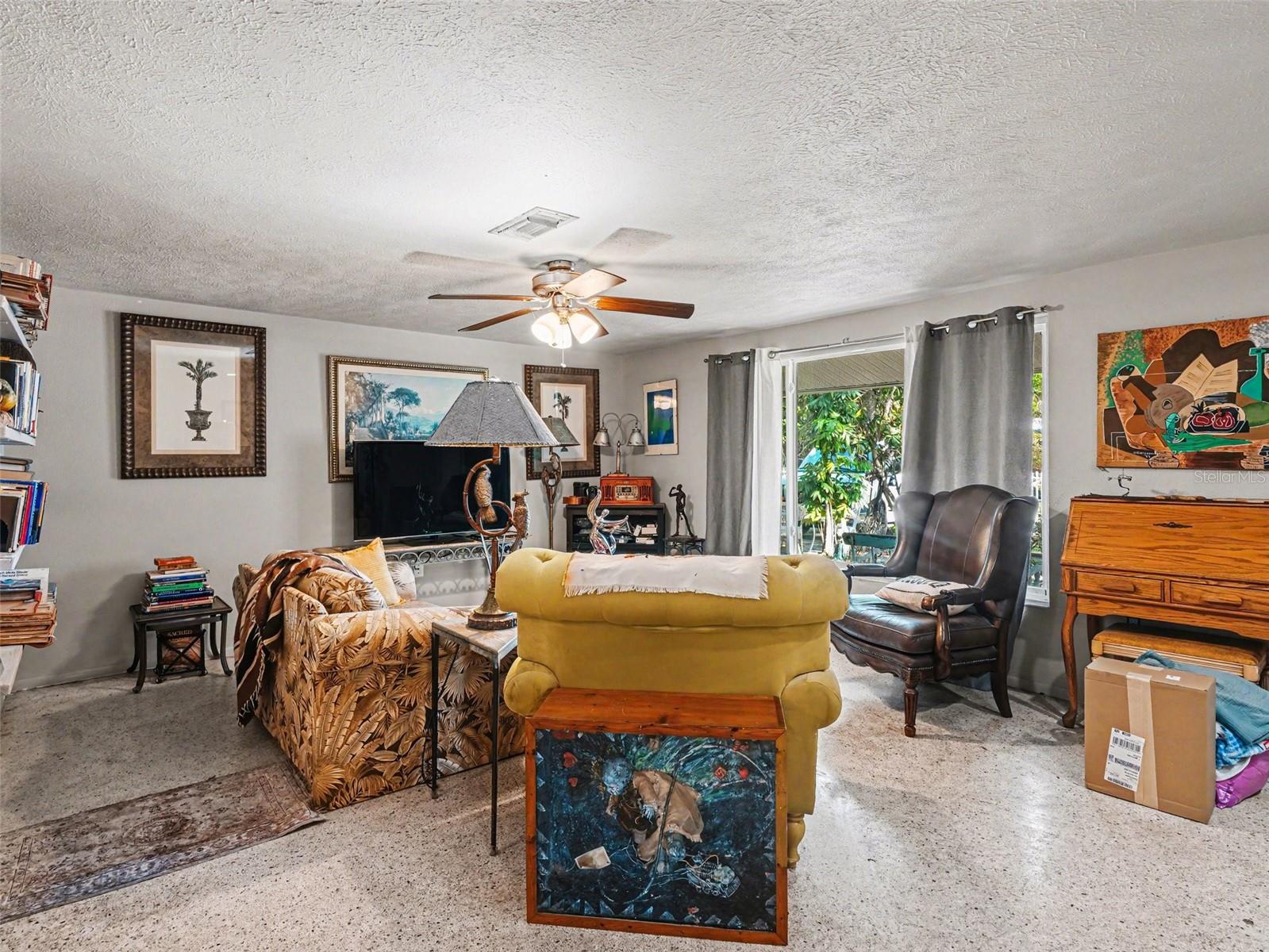 DE SOTO LAKES UNIT 03 - Residential