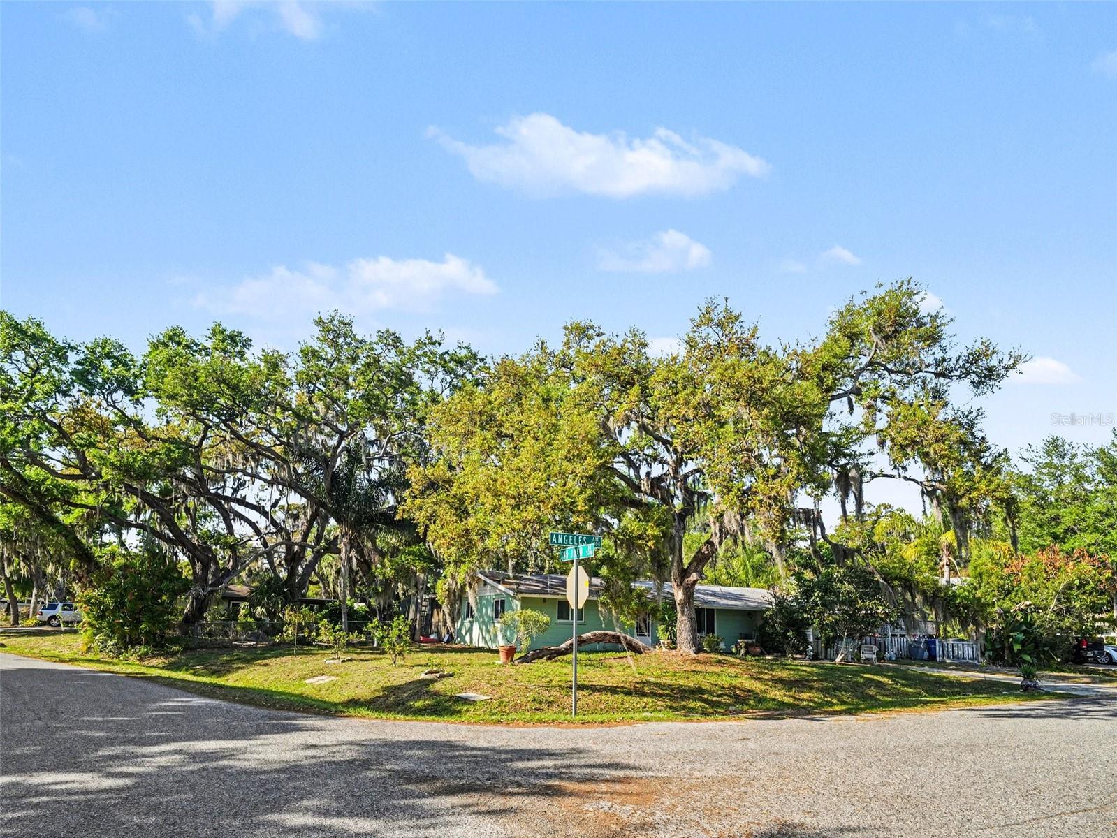 DE SOTO LAKES UNIT 03 - Residential