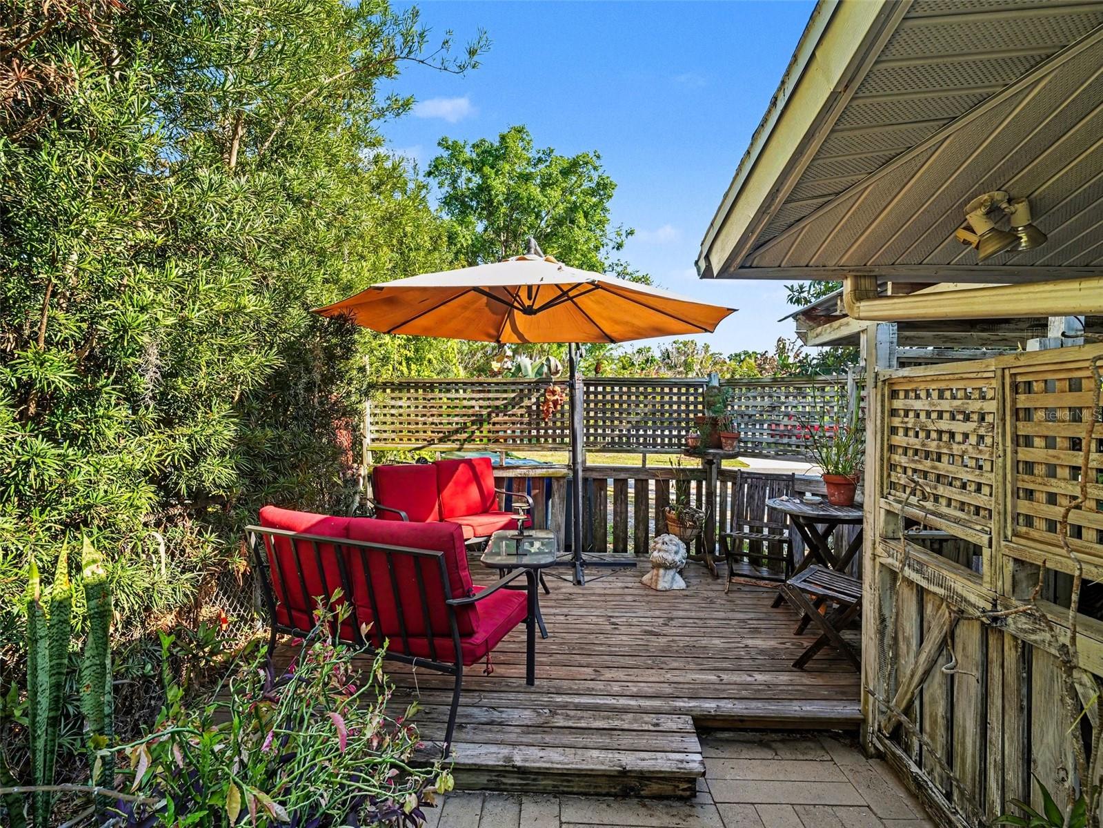 DE SOTO LAKES UNIT 03 - Residential