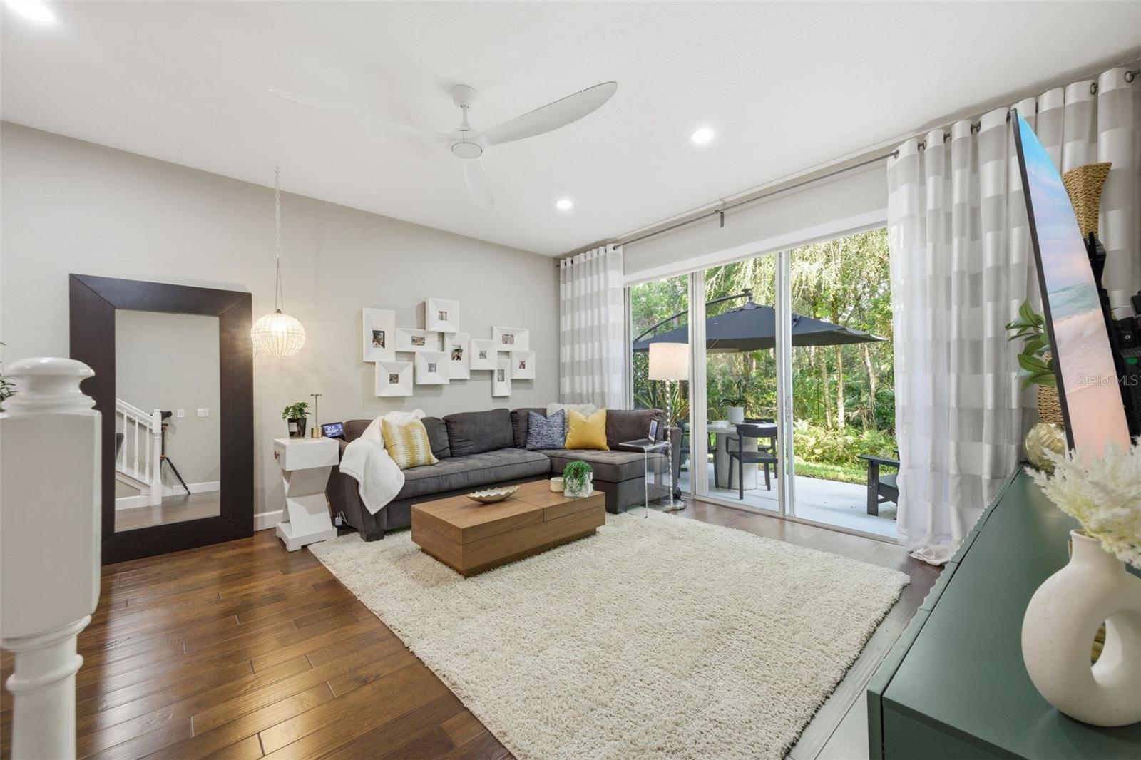 HAMPTON CHASE TWNHMS - Residential