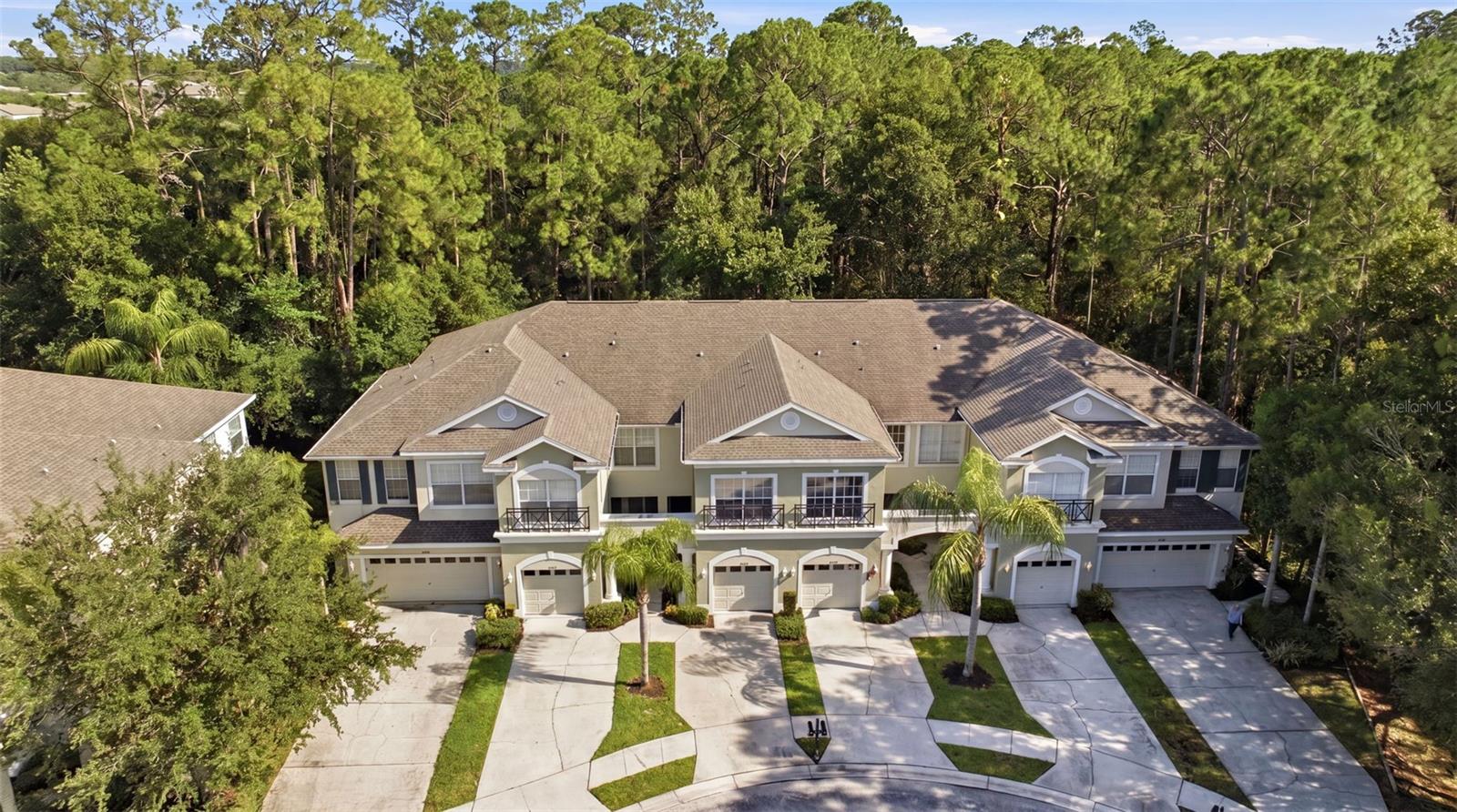 HAMPTON CHASE TWNHMS - Residential