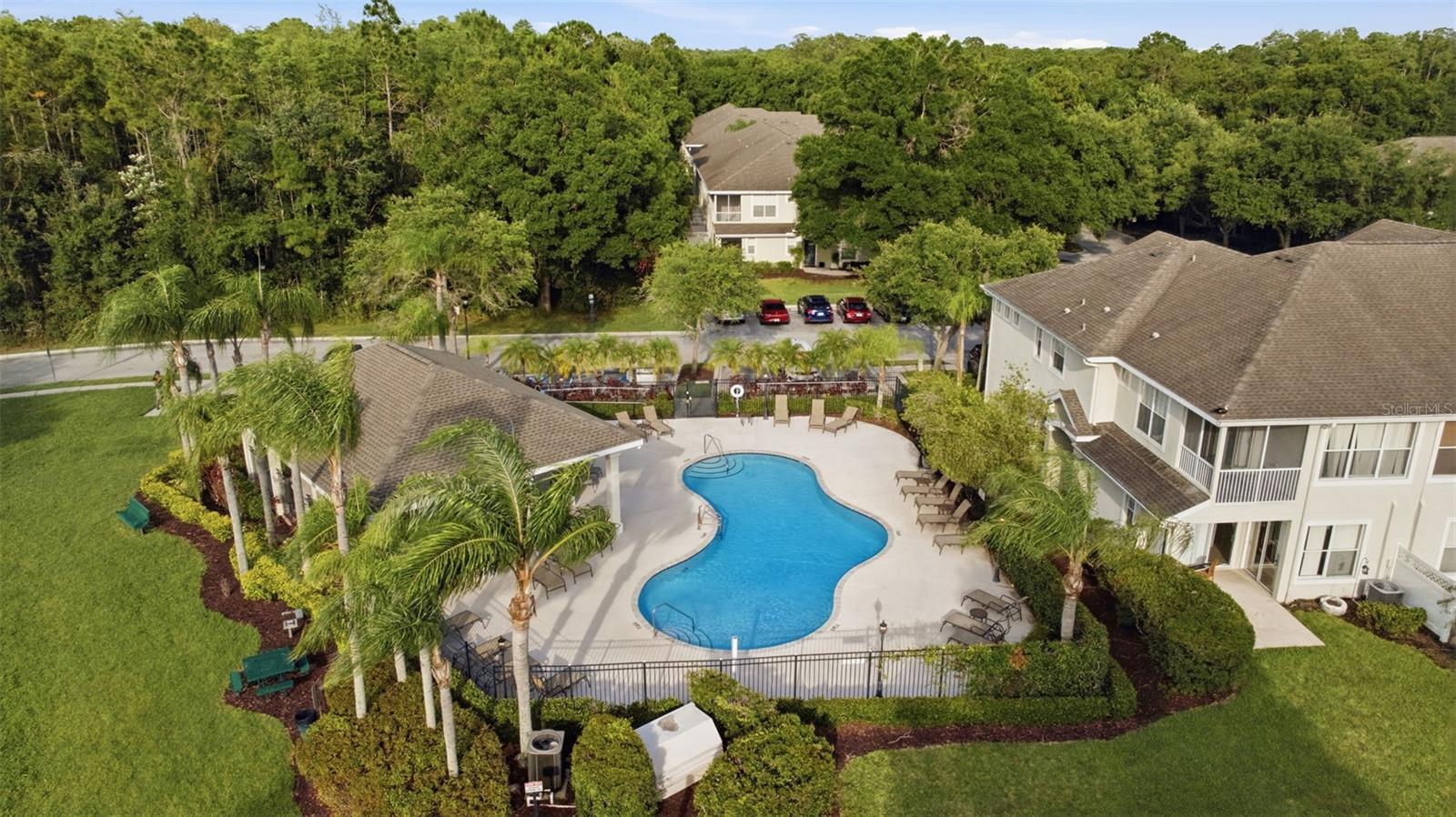 HAMPTON CHASE TWNHMS - Residential