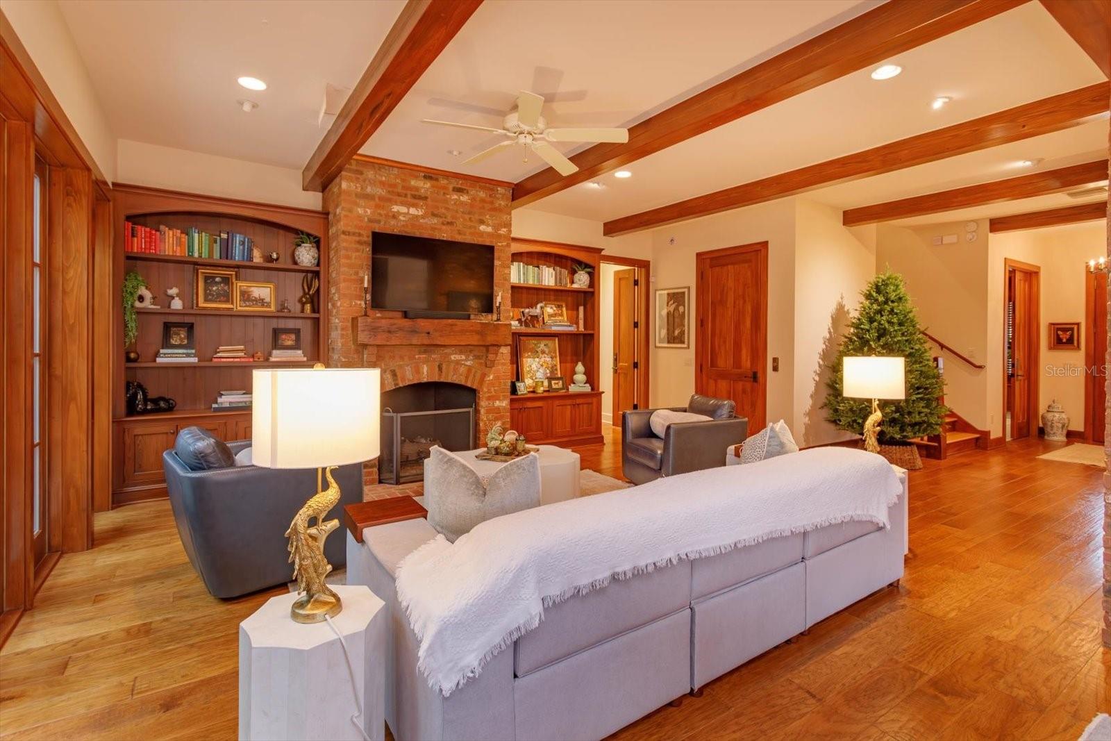 CHARMONT - Residential