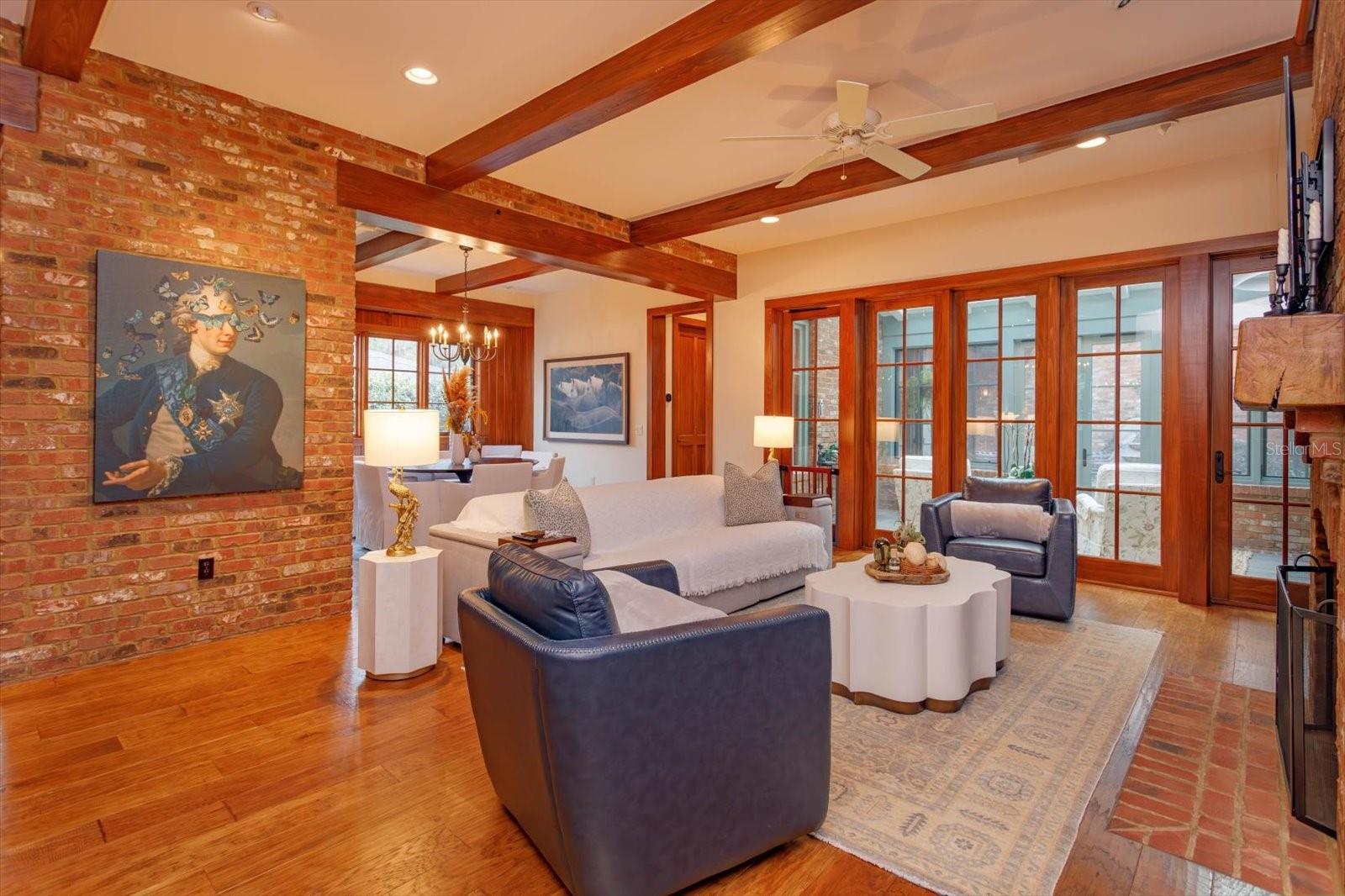 CHARMONT - Residential