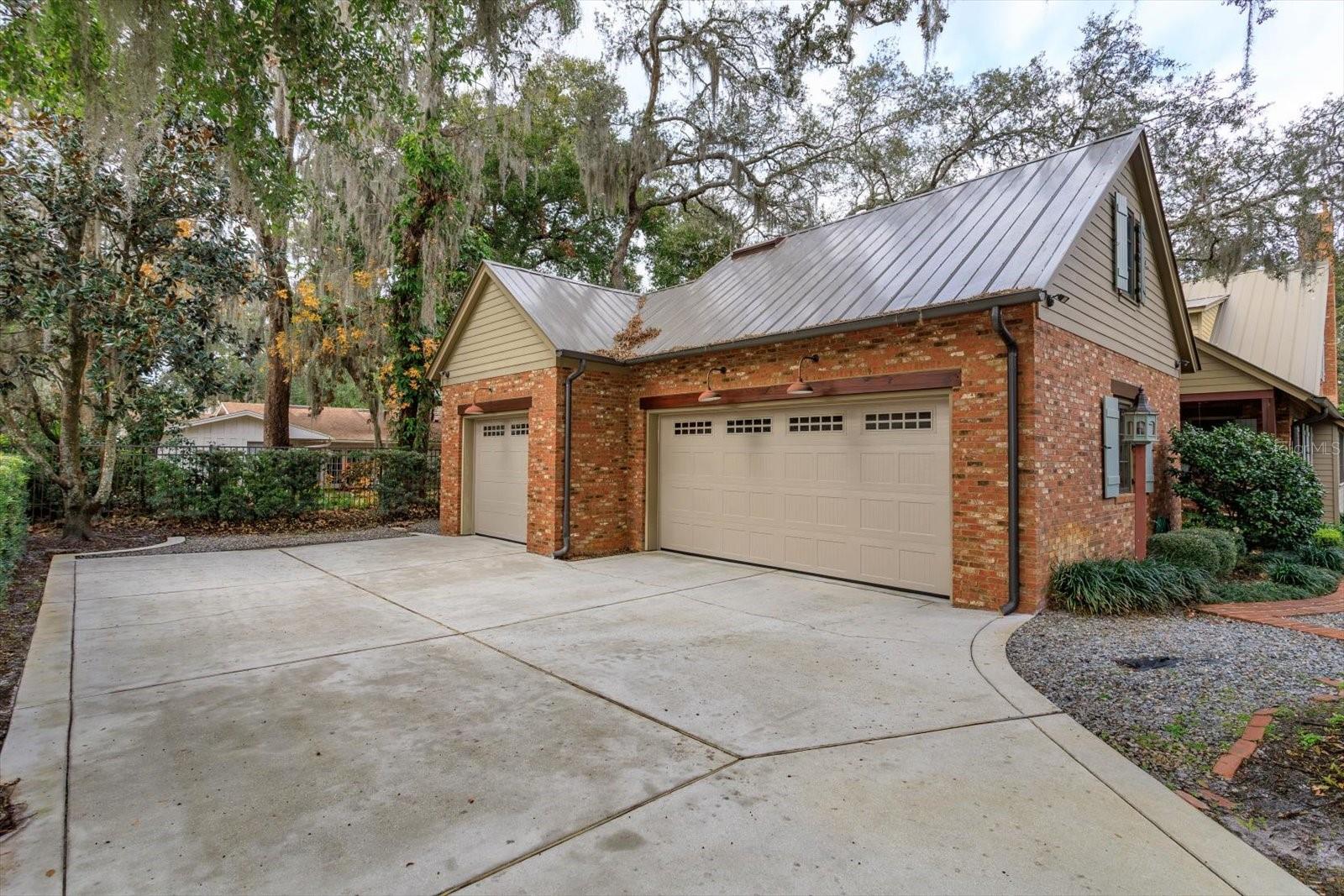 CHARMONT - Residential