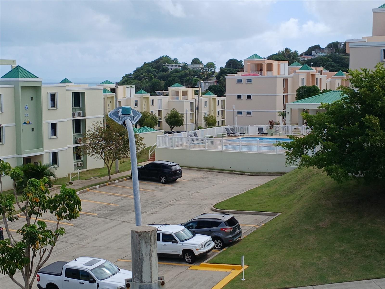 VISTA REAL CONDOMINIUM - Residential