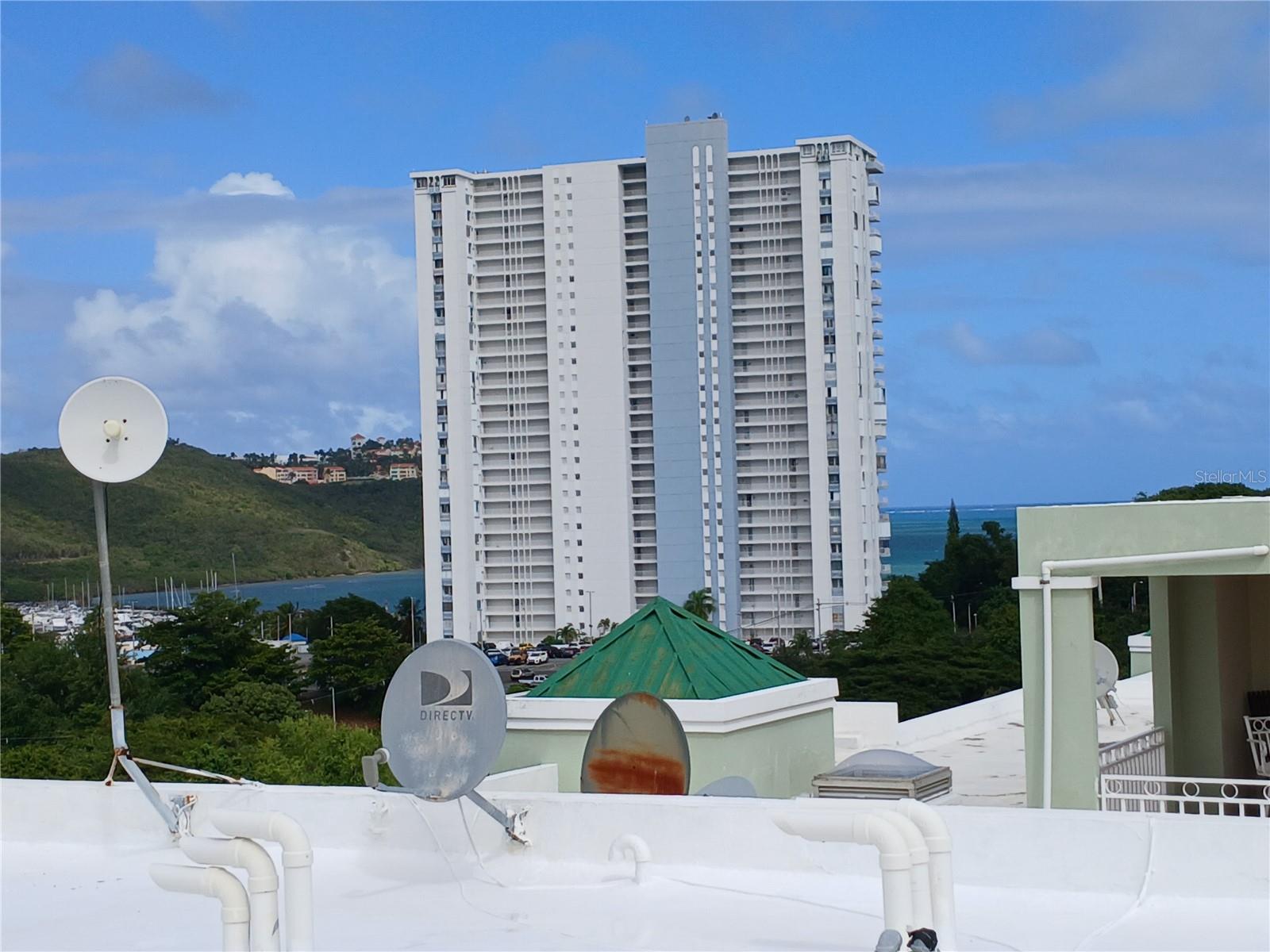 VISTA REAL CONDOMINIUM - Residential