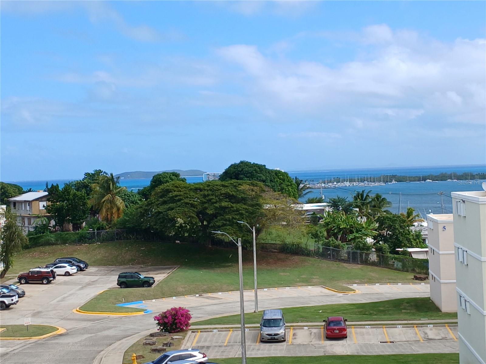 VISTA REAL CONDOMINIUM - Residential