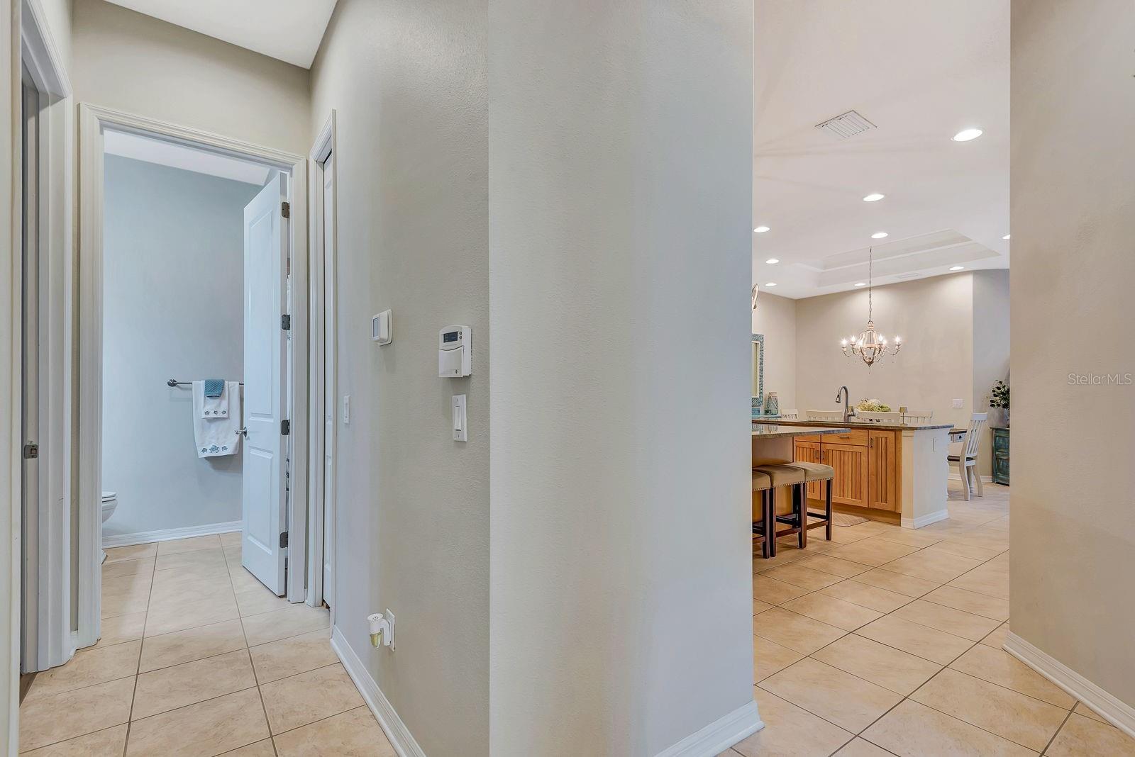 PALMA SOLA TRACE - Residential