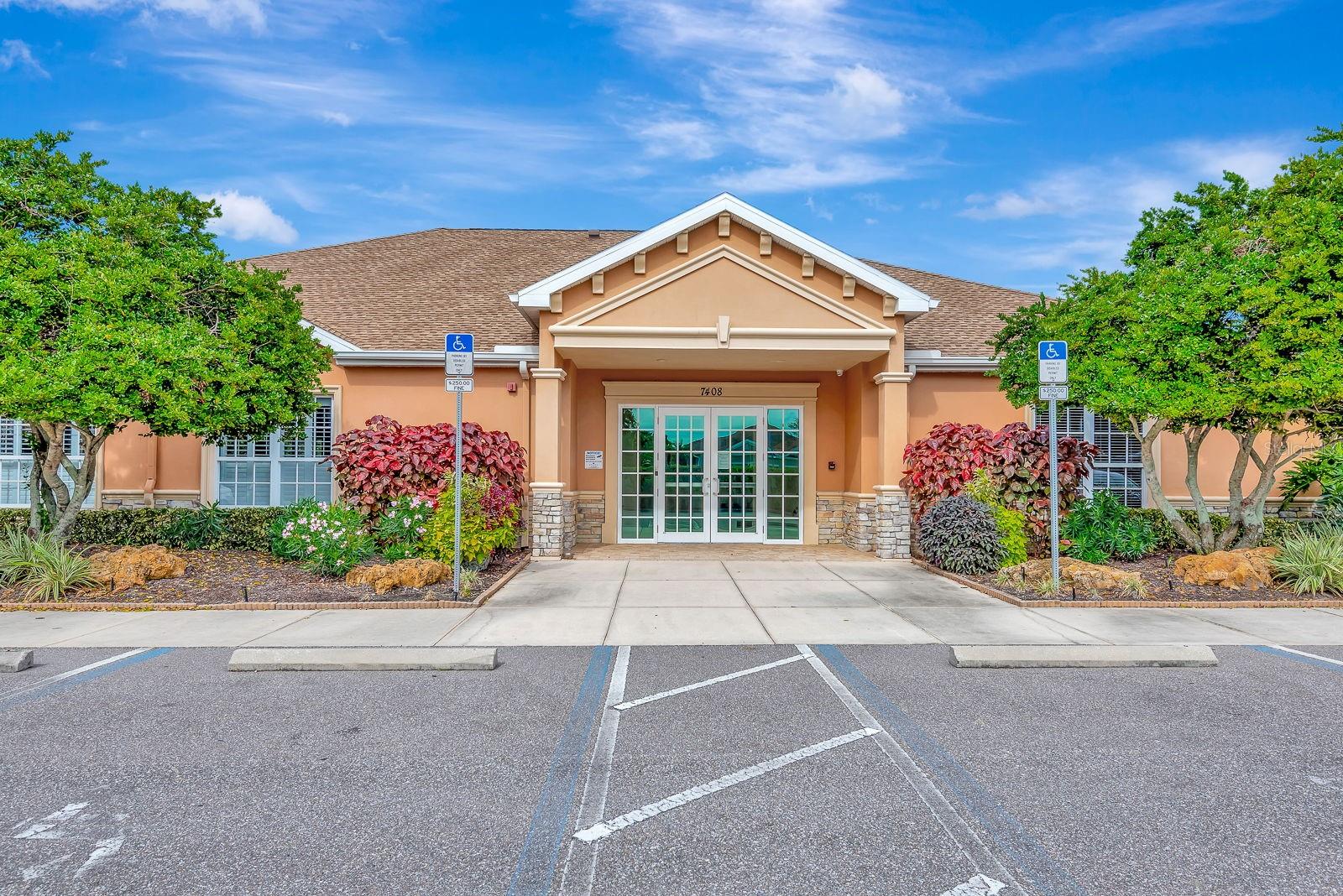 PALMA SOLA TRACE - Residential