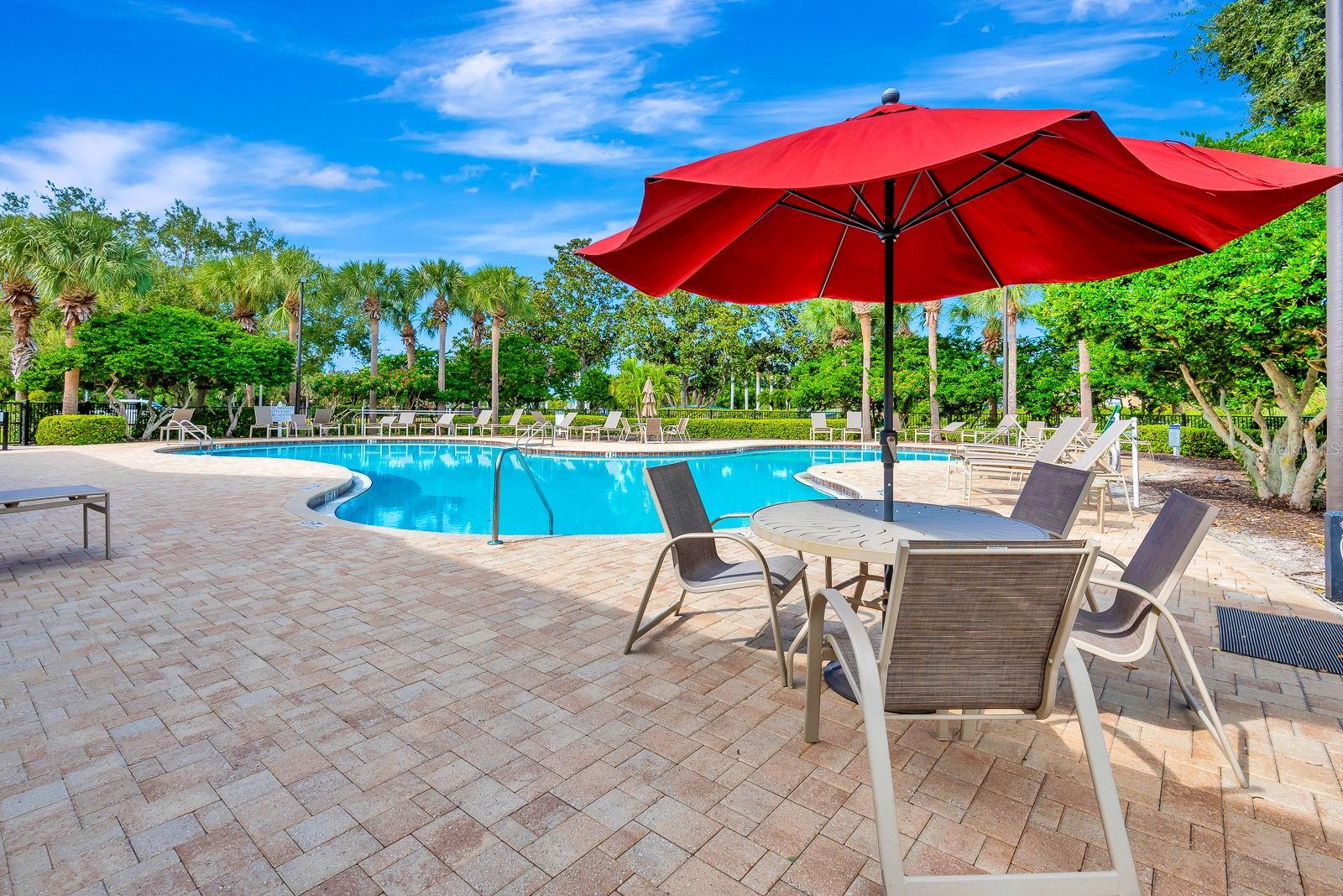 PALMA SOLA TRACE - Residential