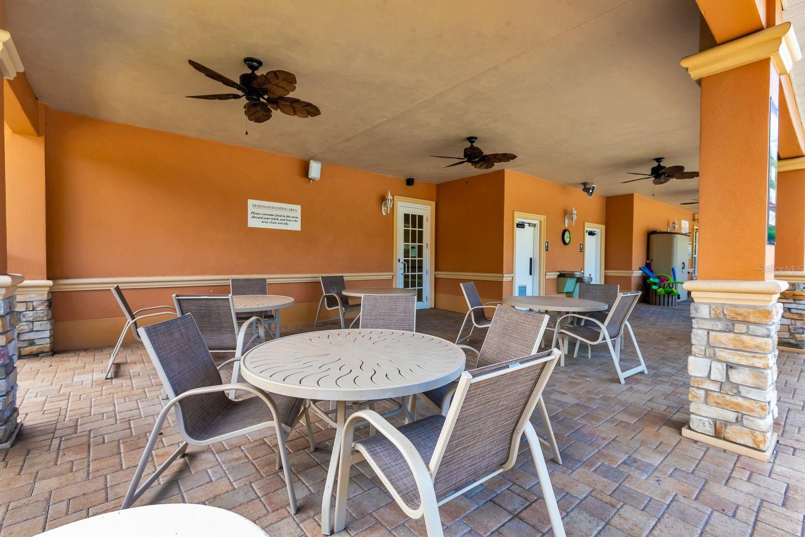 PALMA SOLA TRACE - Residential