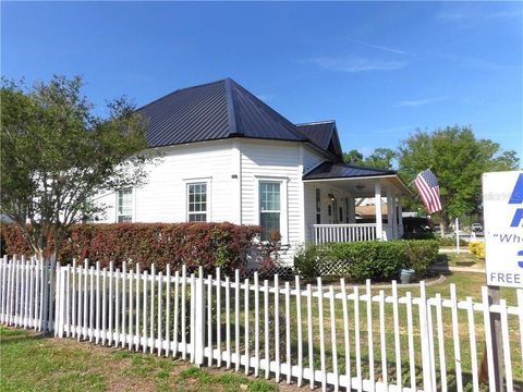 Tiny photo for 401 Tompkins Street, Inverness, FL 34450 (MLS # G5112314)
