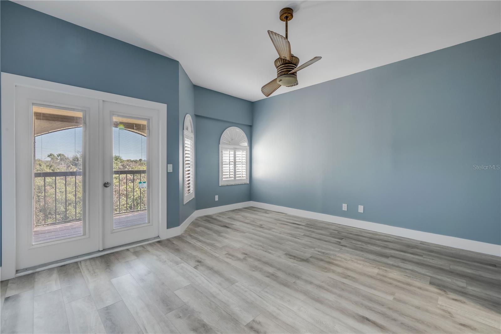 MARINA BAY TOWNHOMES - Residential