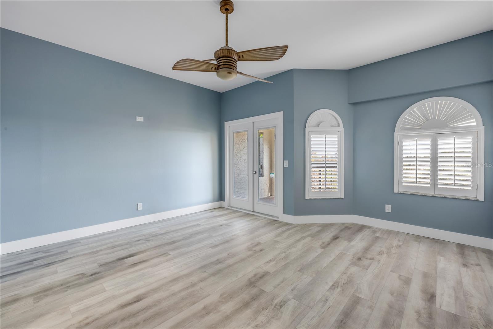 MARINA BAY TOWNHOMES - Residential