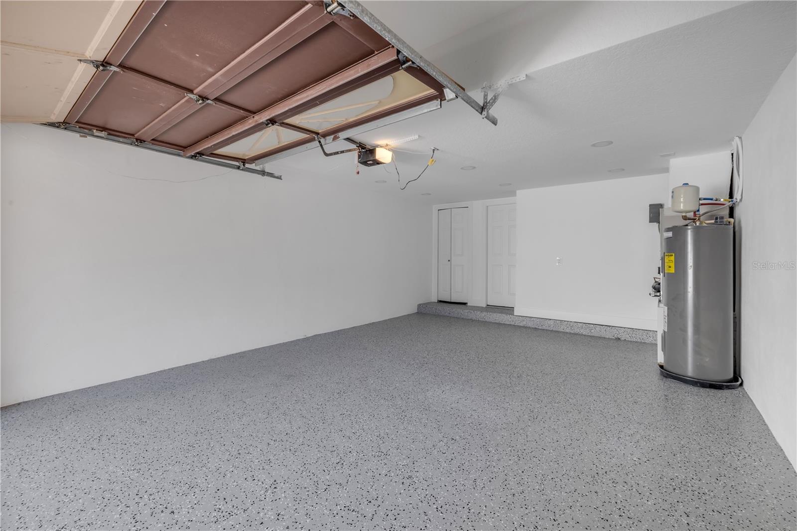 MARINA BAY TOWNHOMES - Residential