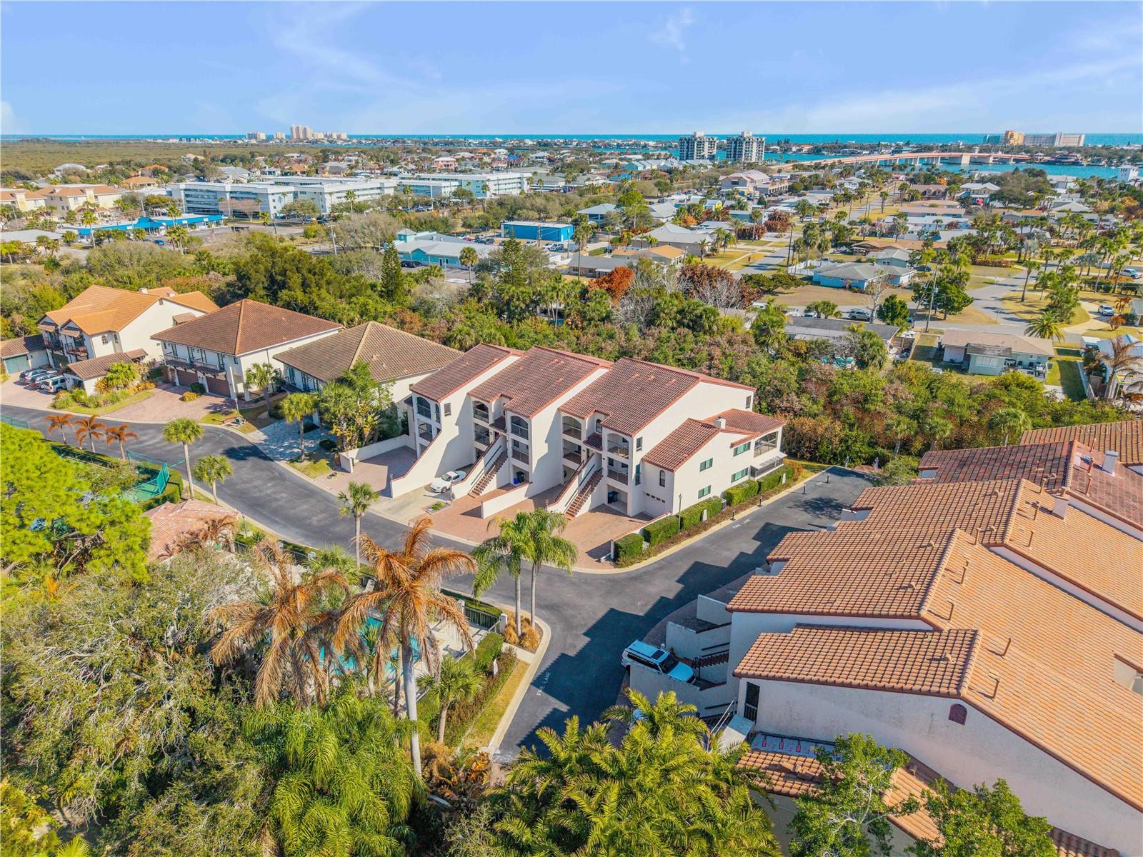 MARINA BAY TOWNHOMES - Residential