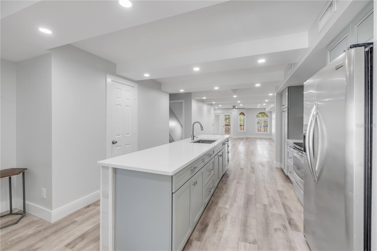 MARINA BAY TOWNHOMES - Residential